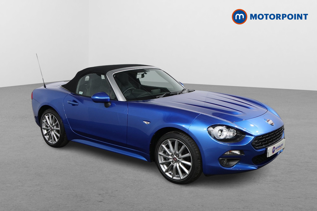 Fiat 124 Spider Lusso Manual Petrol Convertible - Stock Number (1568219) - Drivers side front corner