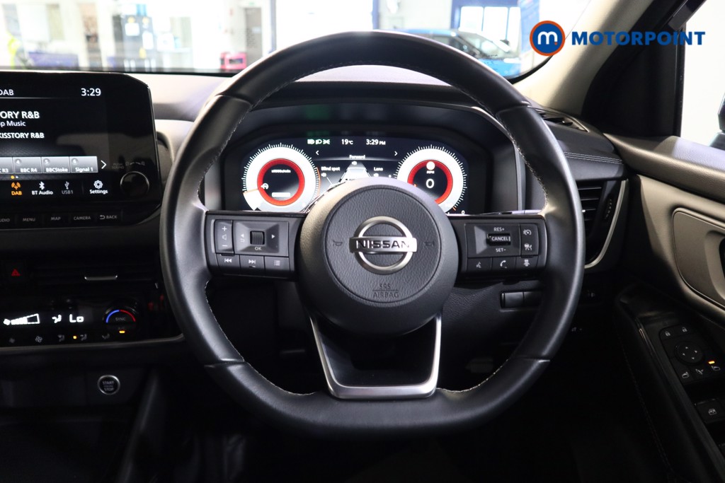 Nissan Qashqai N-Connecta Manual Petrol SUV - Stock Number (1568267) - 2nd supplementary image