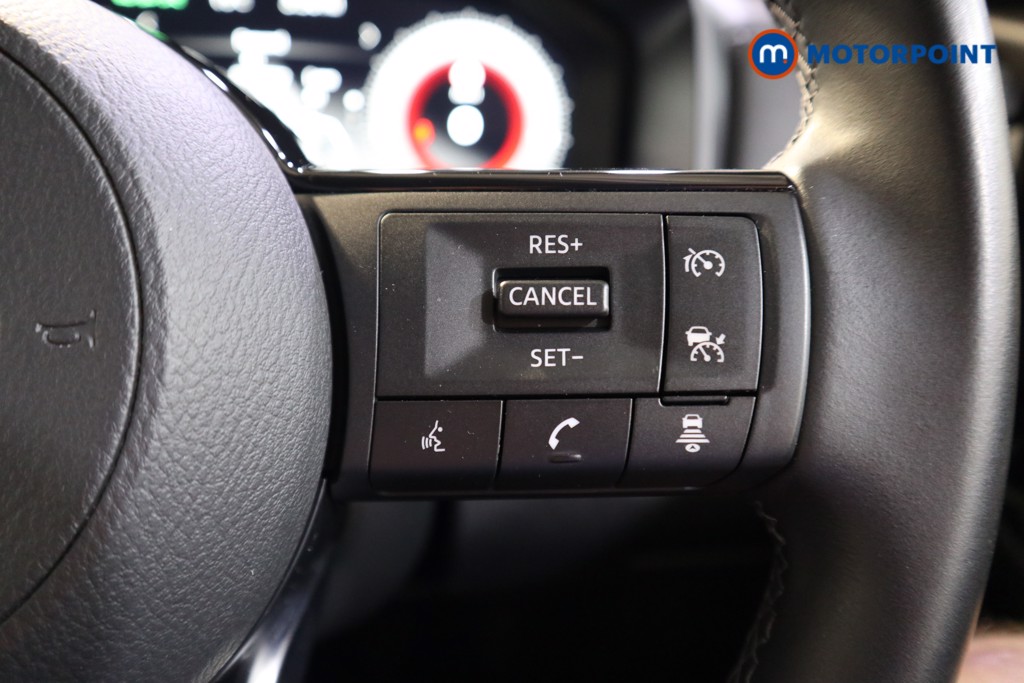 Nissan Qashqai N-Connecta Manual Petrol SUV - Stock Number (1568267) - 5th supplementary image