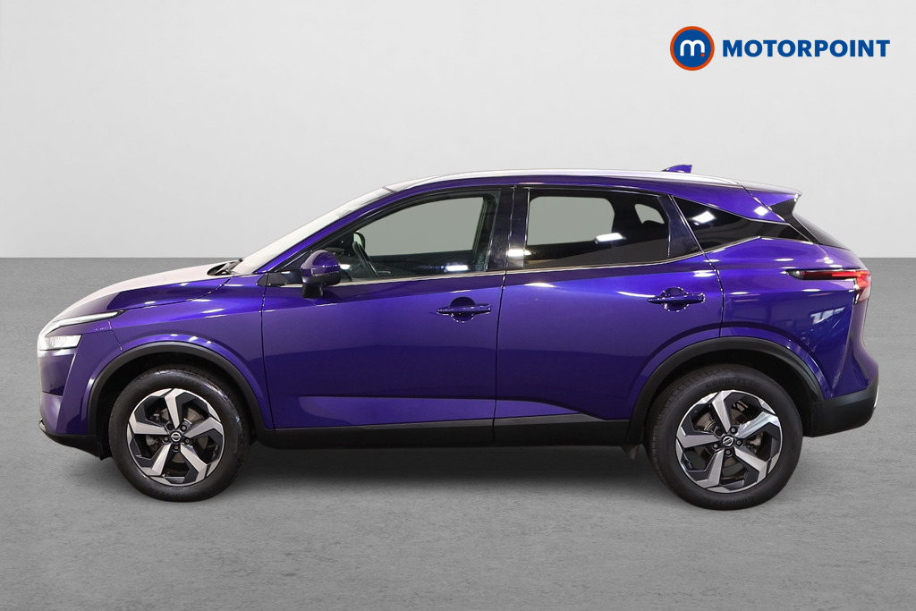 Nissan Qashqai N-Connecta Manual Petrol SUV - Stock Number (1568267) - Passenger side
