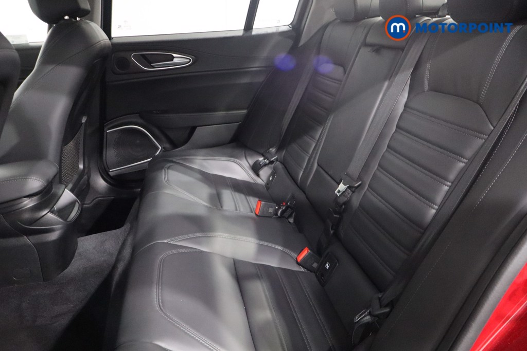 Alfa Romeo Giulia Lusso Ti Automatic Diesel Saloon - Stock Number (1568494) - 5th supplementary image