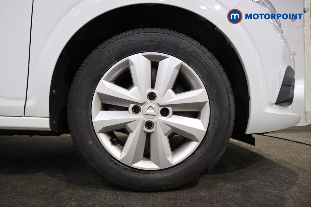 Dacia Sandero Comfort Manual Petrol Hatchback - Stock Number (1529220) - 14th supplementary image