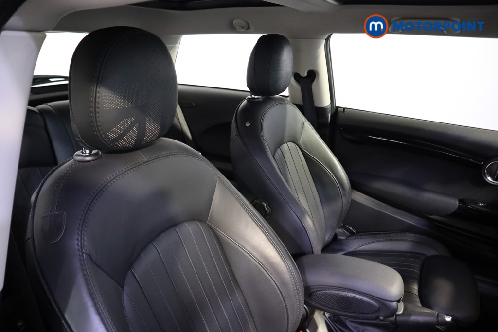 Mini Hatchback Cooper Exclusive Manual Petrol Hatchback - Stock Number (1549195) - 9th supplementary image