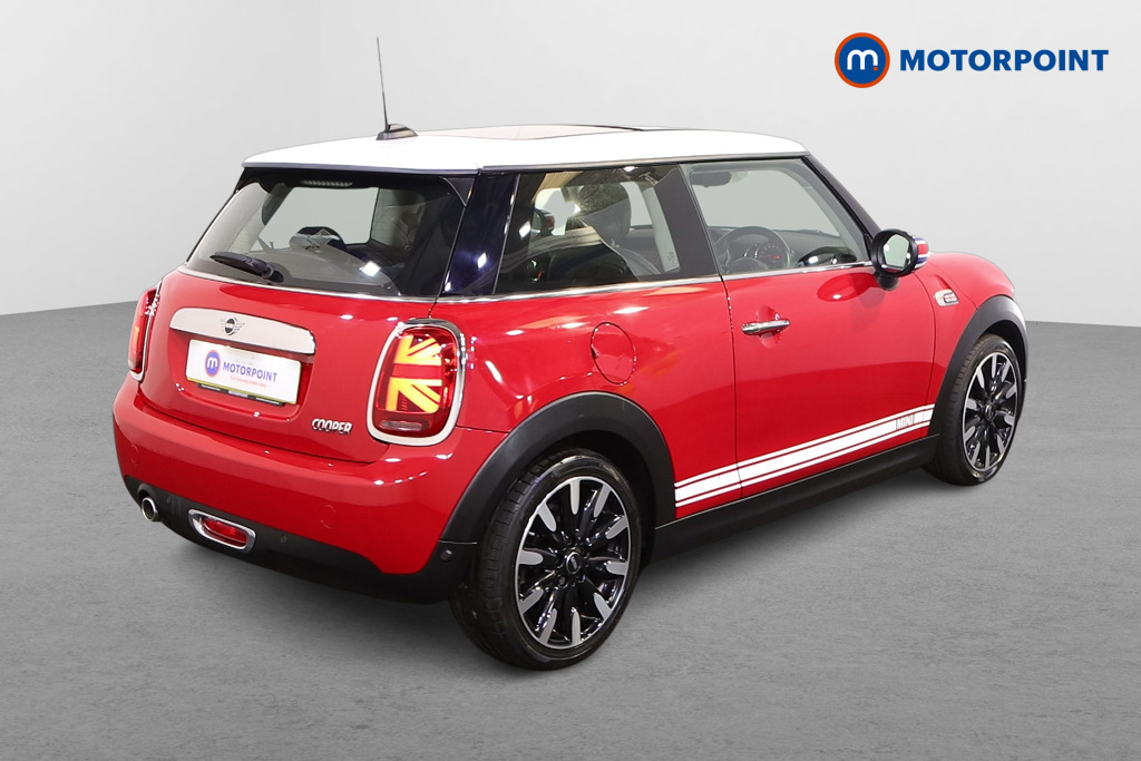 Mini Hatchback Cooper Exclusive Manual Petrol Hatchback - Stock Number (1549195) - Drivers side rear corner