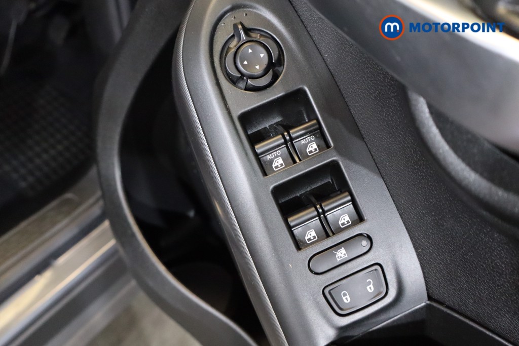 Fiat 500X RED Manual Petrol SUV - Stock Number (1550896) - 19th supplementary image