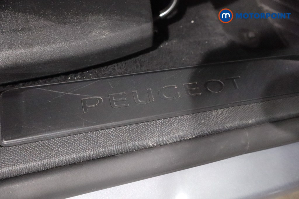 Peugeot 3008 Allure Automatic Diesel SUV - Stock Number (1553292) - 22nd supplementary image