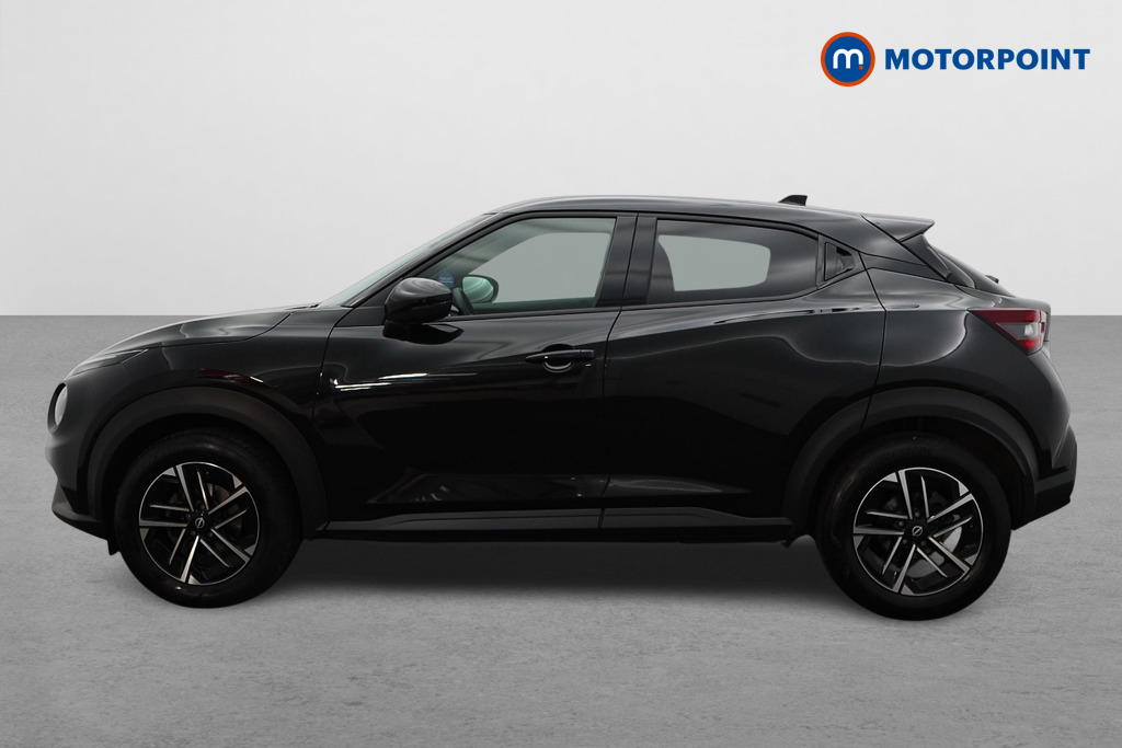 Nissan Juke N-Connecta Automatic Petrol SUV - Stock Number (1553913) - Passenger side
