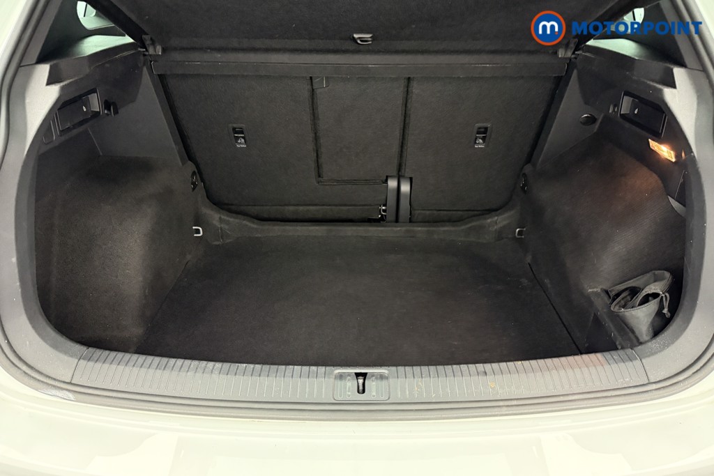 Volkswagen Tiguan R-Line Automatic Petrol SUV - Stock Number (1554904) - 22nd supplementary image