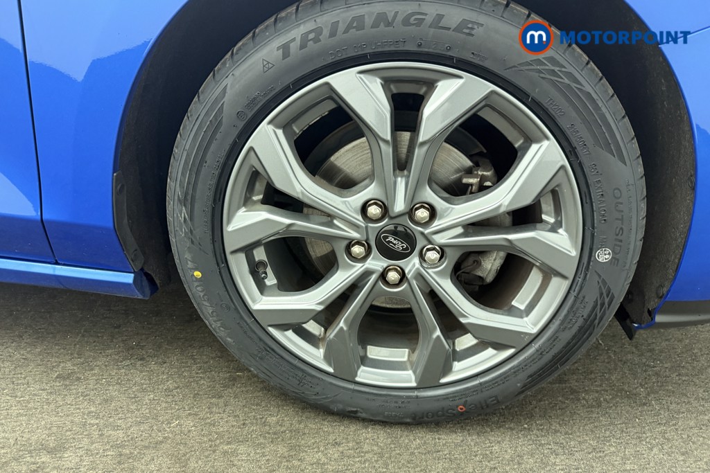 Ford Focus St-Line Edition Manual Petrol-Electric Hybrid Hatchback - Stock Number (1558486) - 18th supplementary image