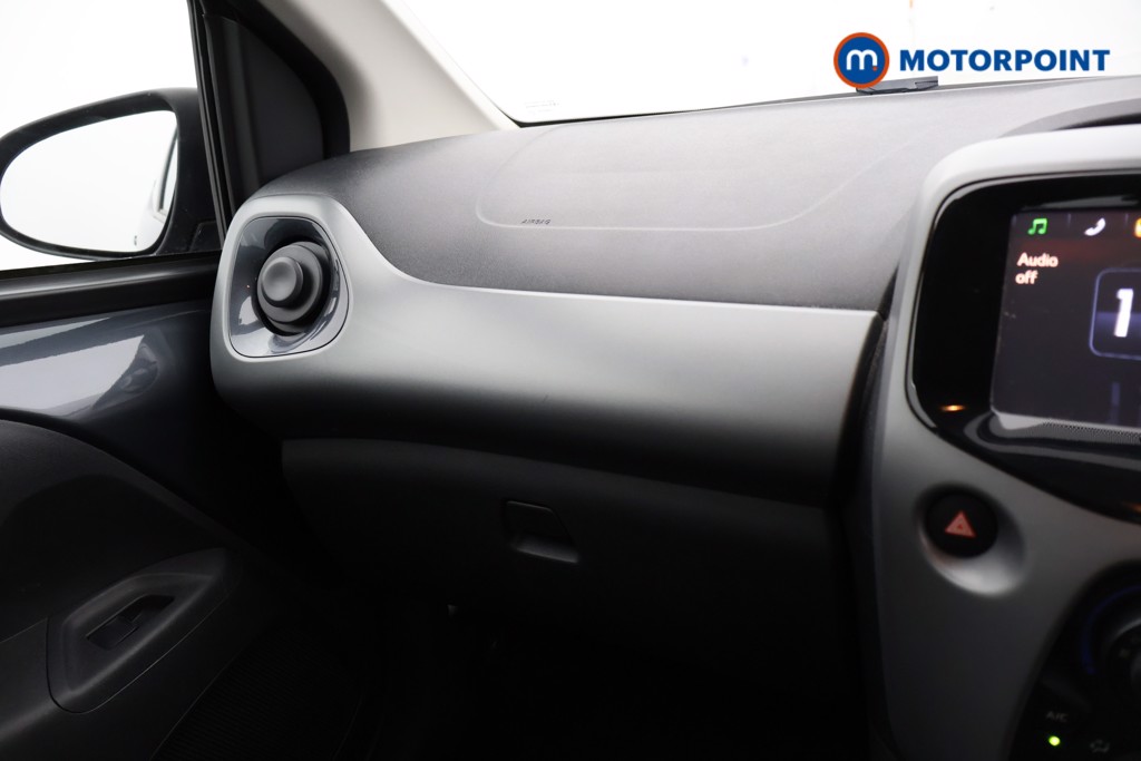 Toyota Aygo X-Play Manual Petrol Hatchback - Stock Number (1558906) - 7th supplementary image