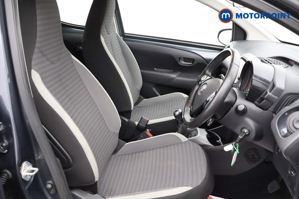Toyota Aygo X-Play Manual Petrol Hatchback - Stock Number (1558906) - 11th supplementary image