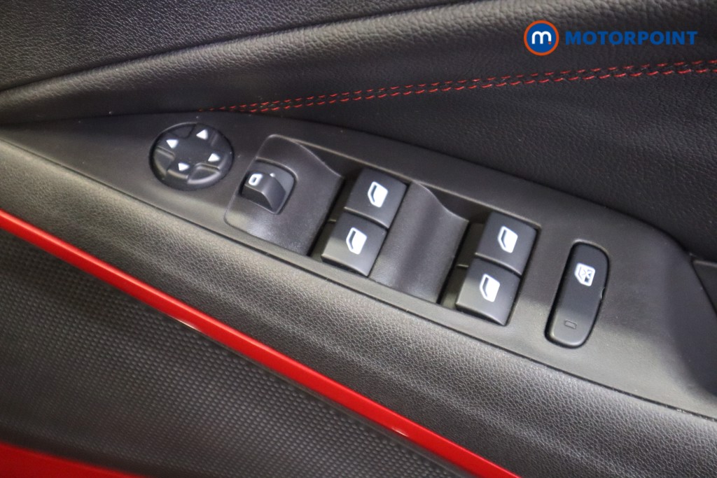 Vauxhall Crossland Gs Line Manual Petrol SUV - Stock Number (1559718) - 9th supplementary image
