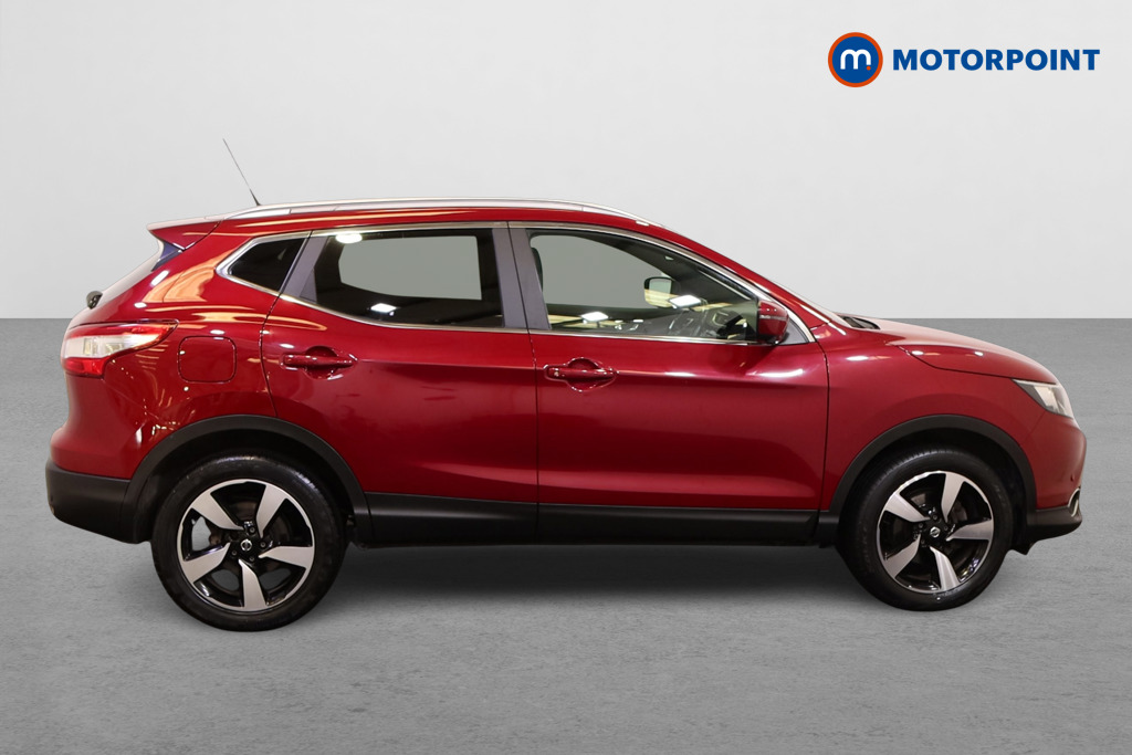 Nissan Qashqai N-Vision Manual Diesel SUV - Stock Number (1559824) - Drivers side