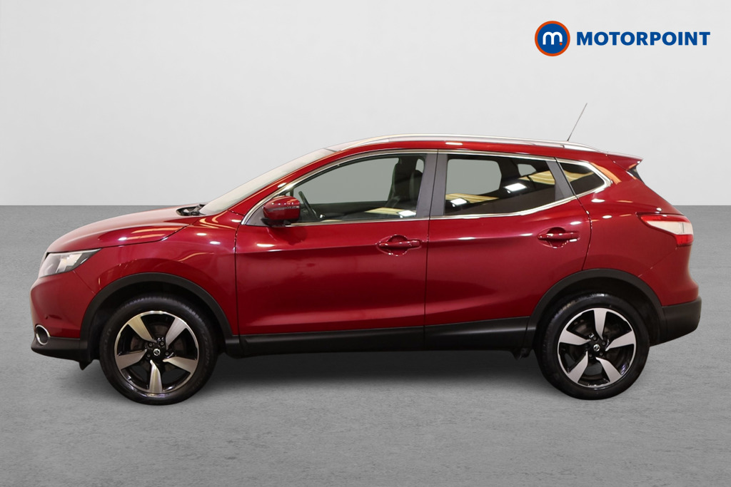 Nissan Qashqai N-Vision Manual Diesel SUV - Stock Number (1559824) - Passenger side
