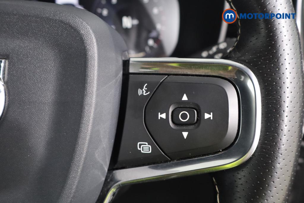 Volvo Xc40 R Design Manual Petrol SUV - Stock Number (1560161) - 8th supplementary image