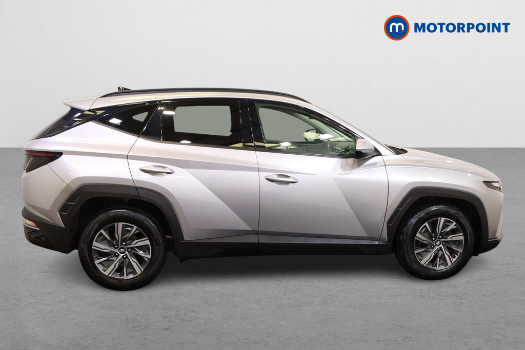 Hyundai Tucson Se Connect Manual Petrol SUV - Stock Number (1560490) - Drivers side