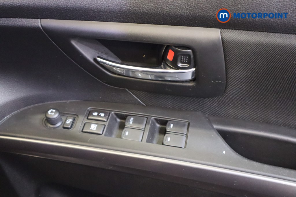Suzuki S-Cross Motion Automatic Petrol-Electric Hybrid SUV - Stock Number (1561028) - 8th supplementary image