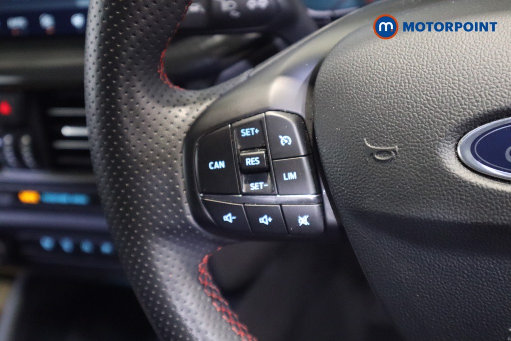 Ford Focus St-Line Edition Manual Petrol-Electric Hybrid Hatchback - Stock Number (1561302) - 12th supplementary image