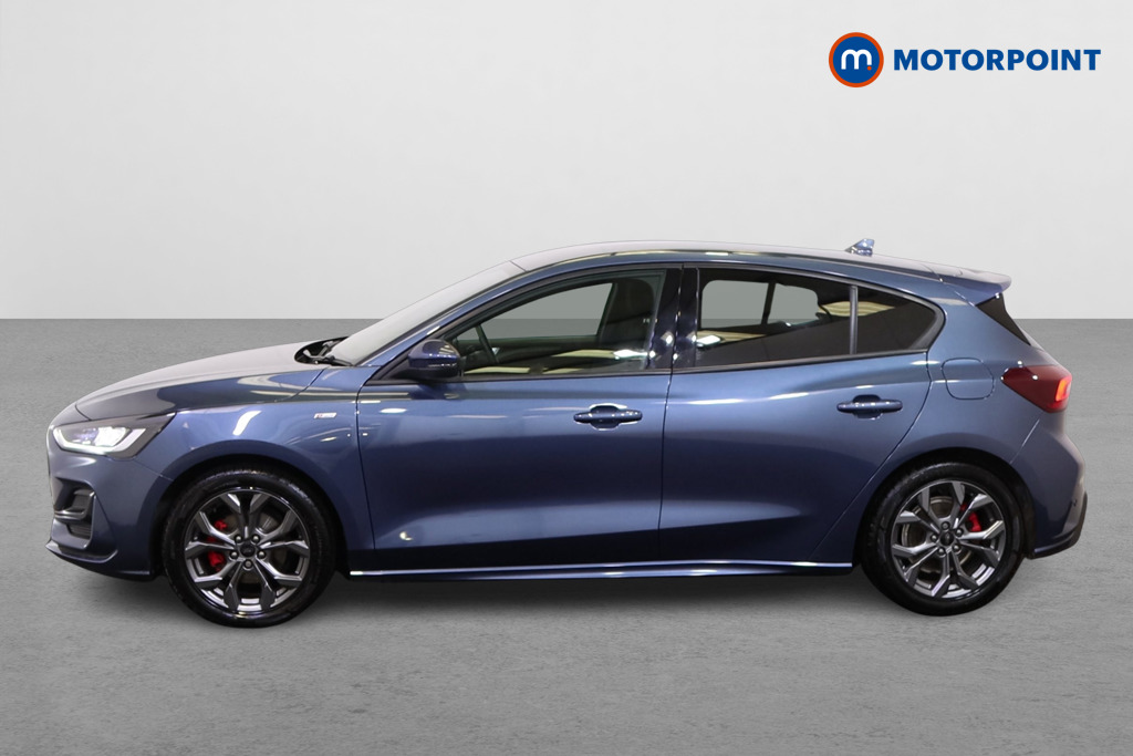 Ford Focus St-Line Edition Manual Petrol-Electric Hybrid Hatchback - Stock Number (1561302) - Passenger side