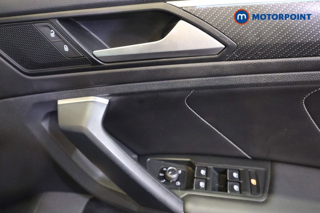 Volkswagen Tiguan R-Line Automatic Petrol SUV - Stock Number (1561849) - 8th supplementary image