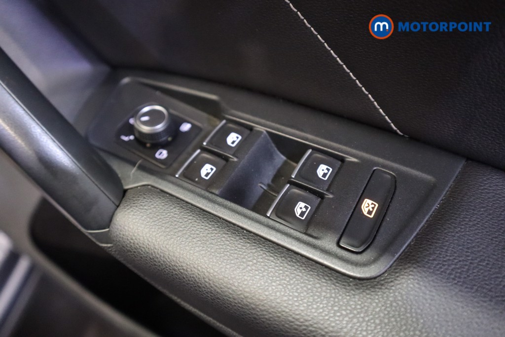 Volkswagen Tiguan R-Line Automatic Petrol SUV - Stock Number (1561849) - 9th supplementary image