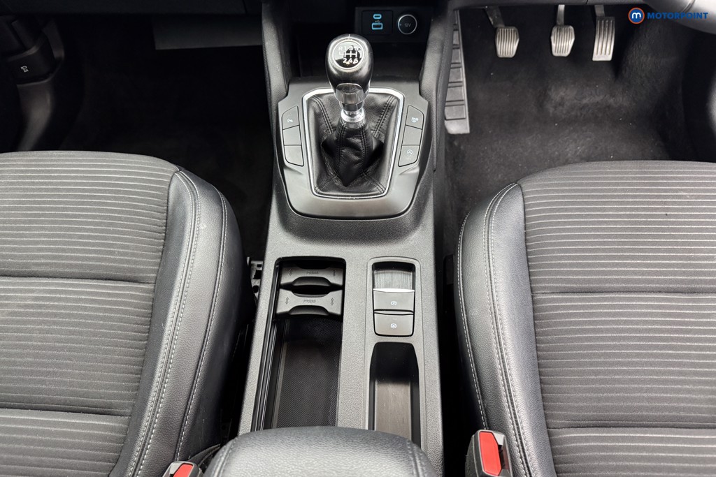 Ford Kuga Titanium Manual Diesel-Electric Hybrid SUV - Stock Number (1563151) - 10th supplementary image
