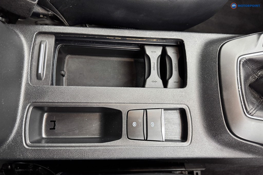 Ford Kuga Titanium Manual Diesel-Electric Hybrid SUV - Stock Number (1563151) - 14th supplementary image