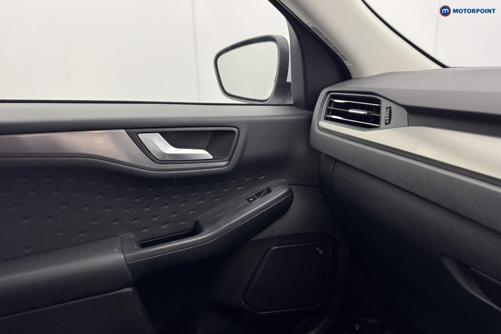 Ford Kuga Titanium Manual Diesel-Electric Hybrid SUV - Stock Number (1563151) - 18th supplementary image
