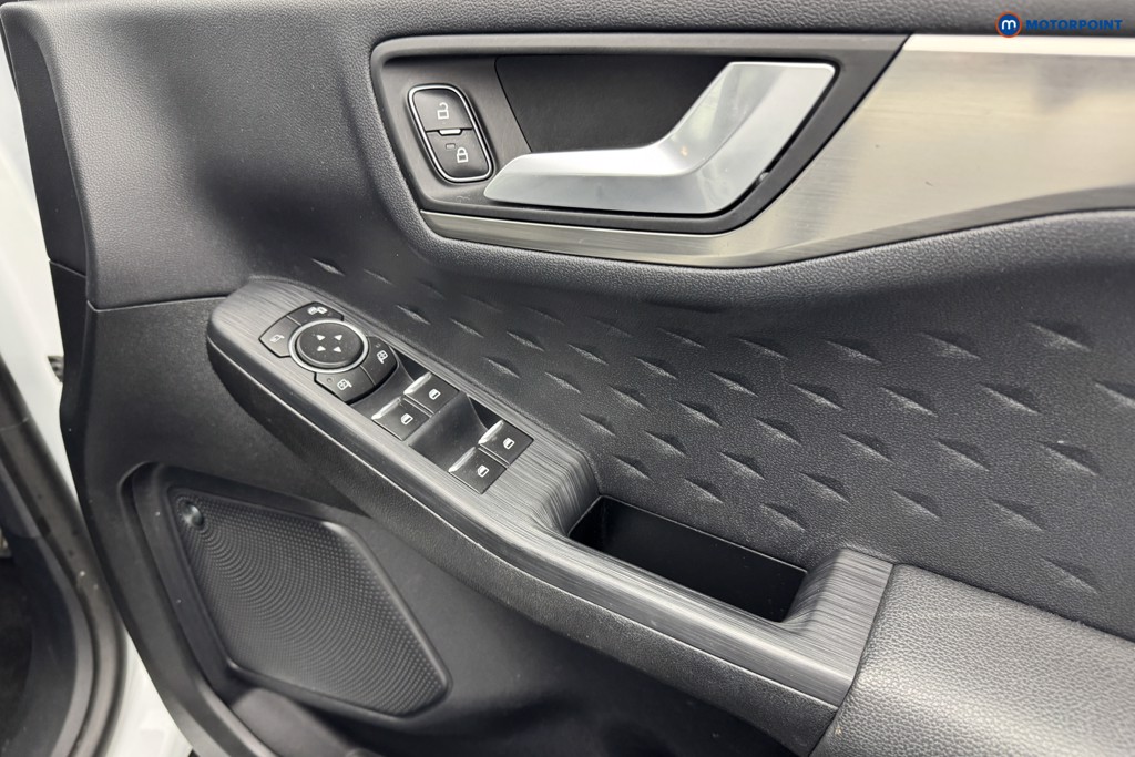 Ford Kuga Titanium Manual Diesel-Electric Hybrid SUV - Stock Number (1563151) - 23rd supplementary image