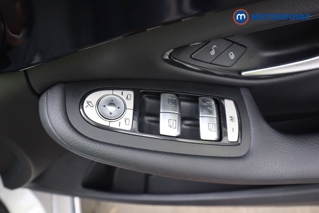 Mercedes-Benz C Class SE Automatic Petrol Saloon - Stock Number (1563232) - 23rd supplementary image