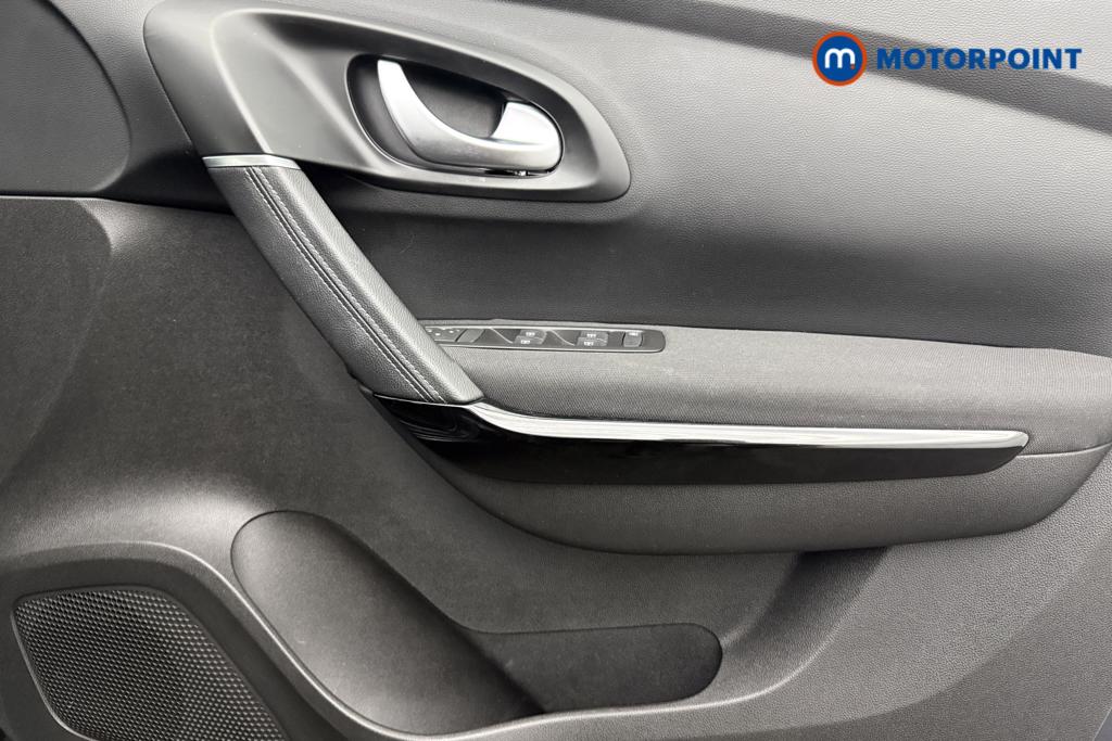 Renault Kadjar Play Manual Petrol SUV - Stock Number (1563530) - 16th supplementary image