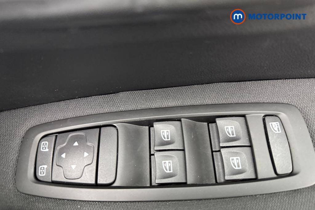 Renault Kadjar Play Manual Petrol SUV - Stock Number (1563530) - 17th supplementary image