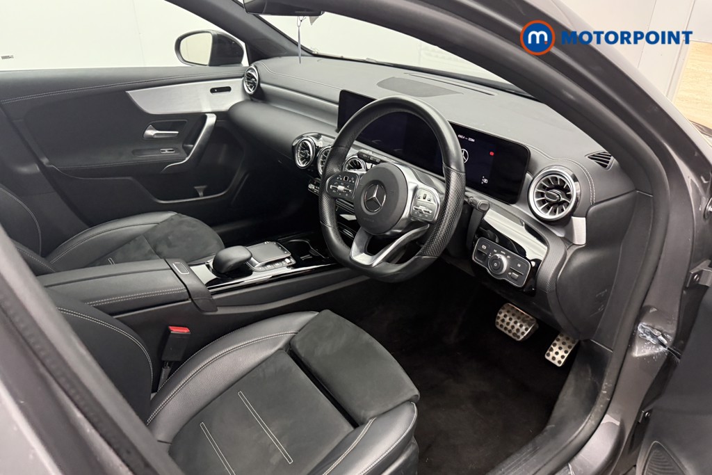 Mercedes-Benz A Class Amg Line Executive Edition Automatic Diesel Hatchback - Stock Number (1563659) - 3rd supplementary image