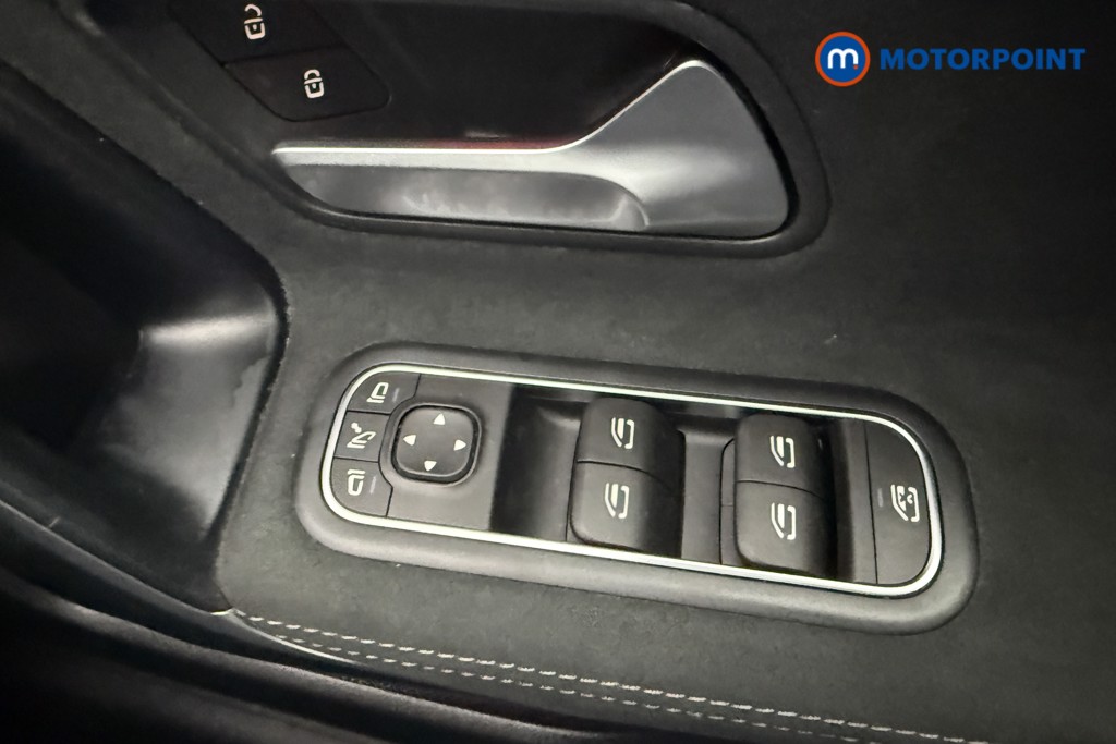 Mercedes-Benz A Class Amg Line Executive Edition Automatic Diesel Hatchback - Stock Number (1563659) - 19th supplementary image