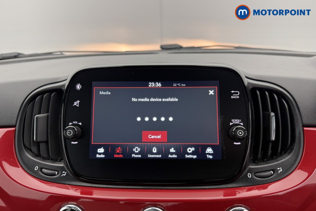 Fiat 500 Dolcevita Manual Petrol-Electric Hybrid Hatchback - Stock Number (1563816) - 8th supplementary image