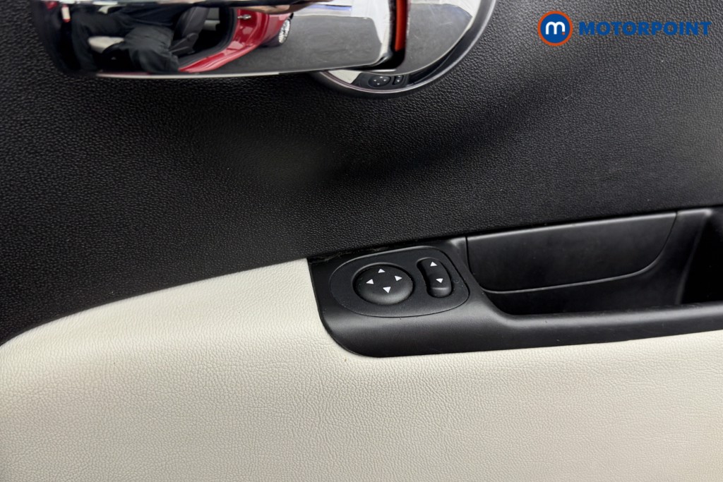 Fiat 500 Dolcevita Manual Petrol-Electric Hybrid Hatchback - Stock Number (1563816) - 13th supplementary image
