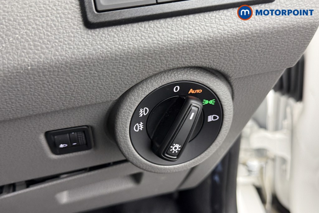 Volkswagen Transporter Highline Manual Diesel Panel Van - Stock Number (1563914) - 15th supplementary image
