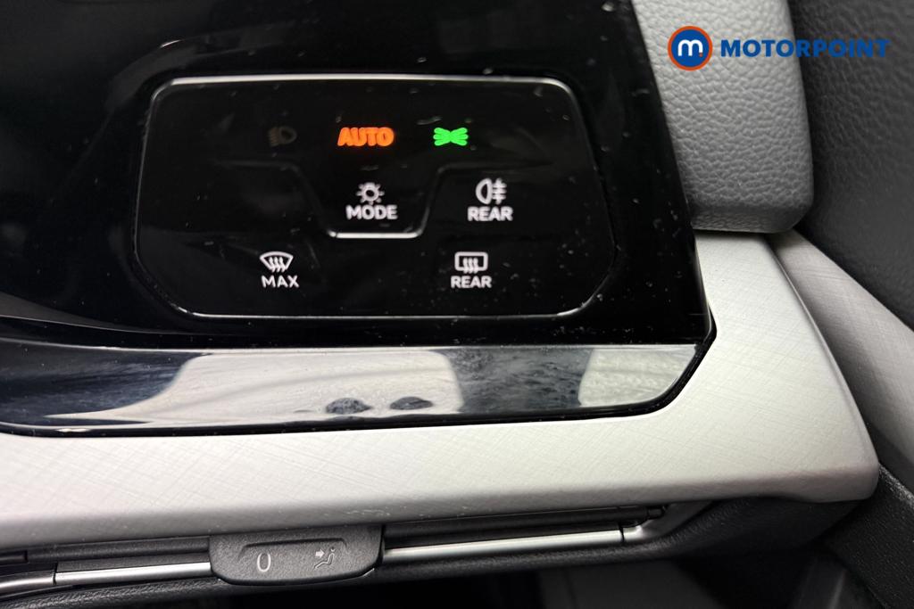 Volkswagen Golf Life Manual Petrol Hatchback - Stock Number (1564737) - 17th supplementary image