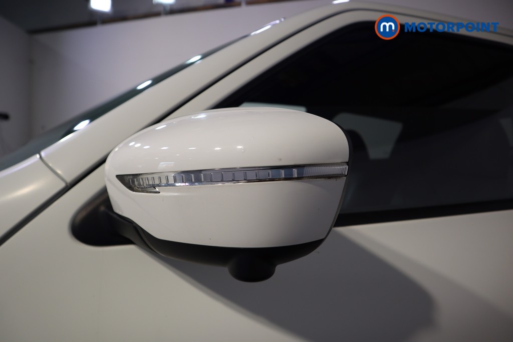 Nissan Juke Tekna Automatic Petrol SUV - Stock Number (1564746) - 20th supplementary image
