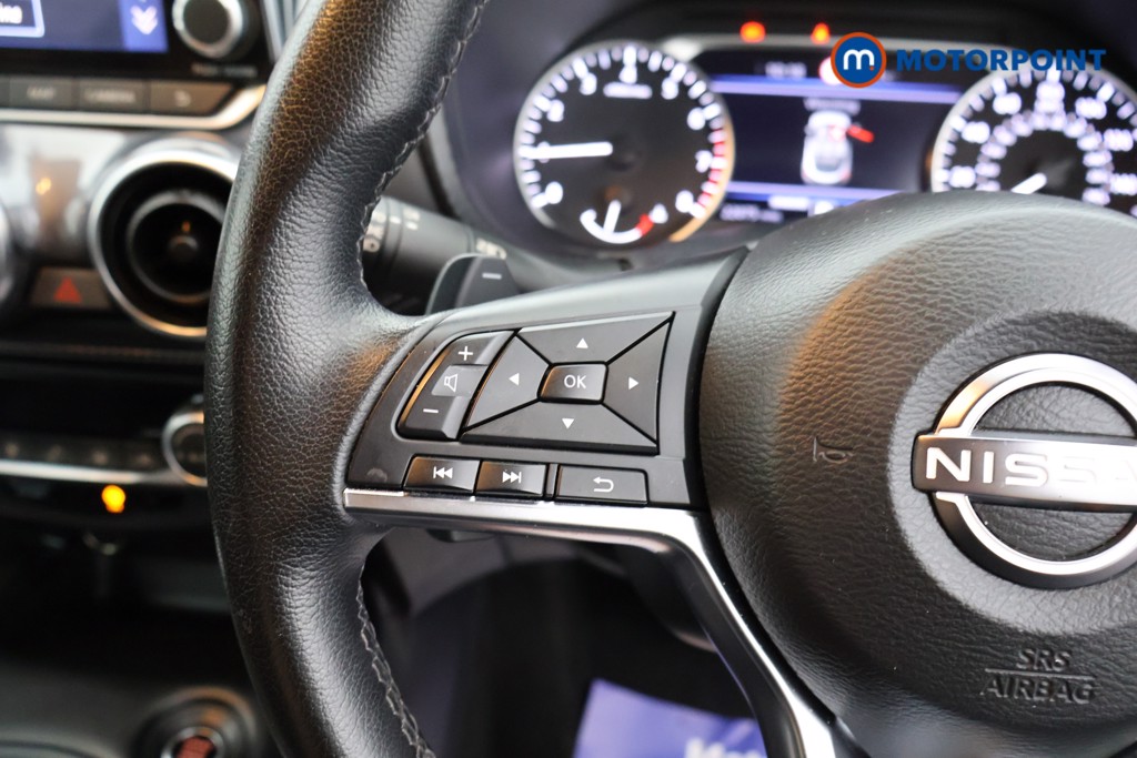 Nissan Juke N-Connecta Automatic Petrol SUV - Stock Number (1564966) - 2nd supplementary image