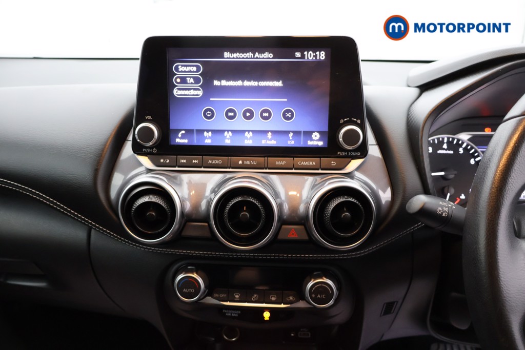 Nissan Juke N-Connecta Automatic Petrol SUV - Stock Number (1564966) - 5th supplementary image