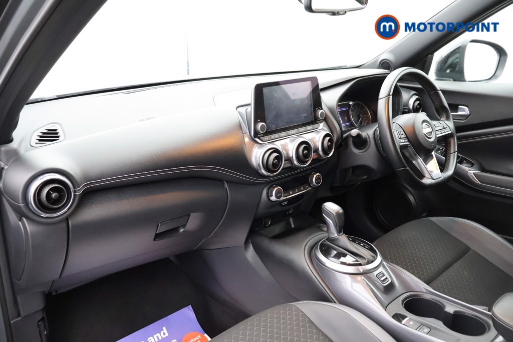 Nissan Juke N-Connecta Automatic Petrol SUV - Stock Number (1564966) - 13th supplementary image