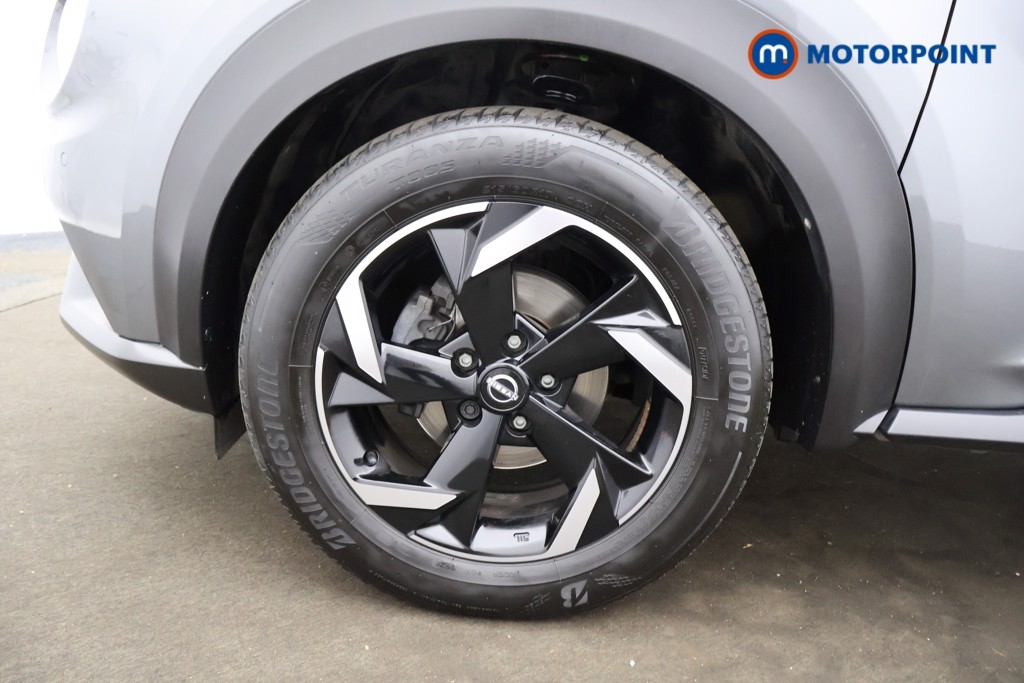 Nissan Juke N-Connecta Automatic Petrol SUV - Stock Number (1564966) - 18th supplementary image