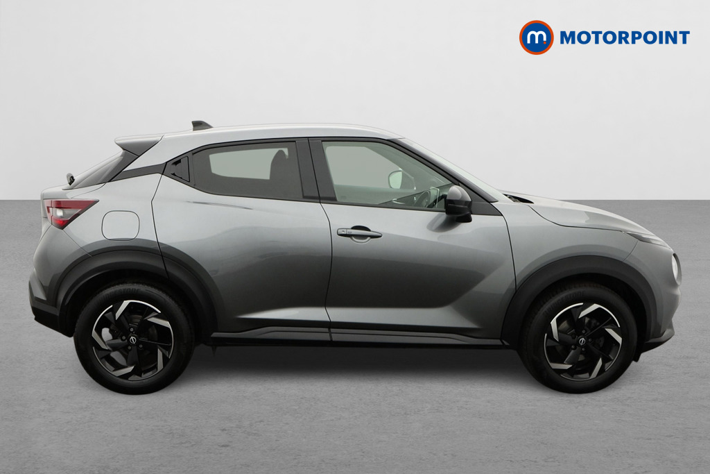 Nissan Juke N-Connecta Automatic Petrol SUV - Stock Number (1564966) - Drivers side