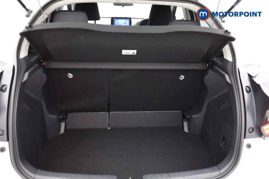 Toyota Yaris Design Automatic Petrol-Electric Hybrid Hatchback - Stock Number (1565041) - 15th supplementary image