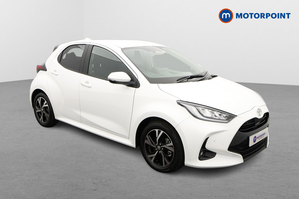 Toyota Yaris Design Automatic Petrol-Electric Hybrid Hatchback - Stock Number (1565041) - Drivers side front corner