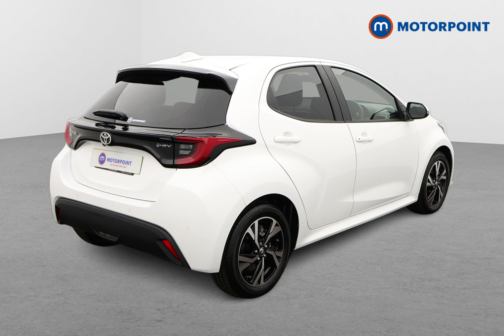 Toyota Yaris Design Automatic Petrol-Electric Hybrid Hatchback - Stock Number (1565041) - Drivers side rear corner