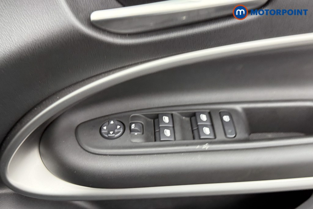 Jeep Avenger Altitude Manual Petrol SUV - Stock Number (1565130) - 14th supplementary image