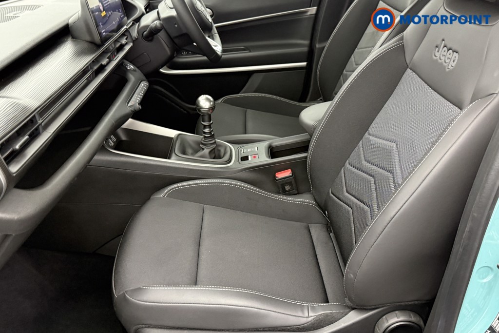 Jeep Avenger Altitude Manual Petrol SUV - Stock Number (1565130) - 19th supplementary image