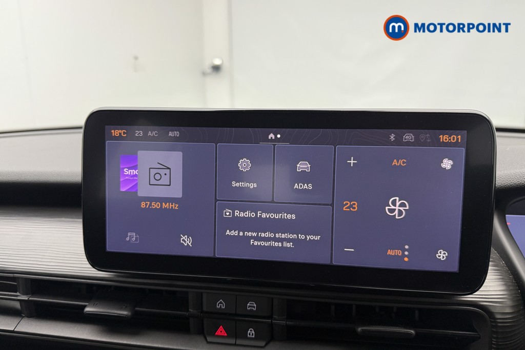 Jeep Avenger Altitude Manual Petrol SUV - Stock Number (1565145) - 6th supplementary image